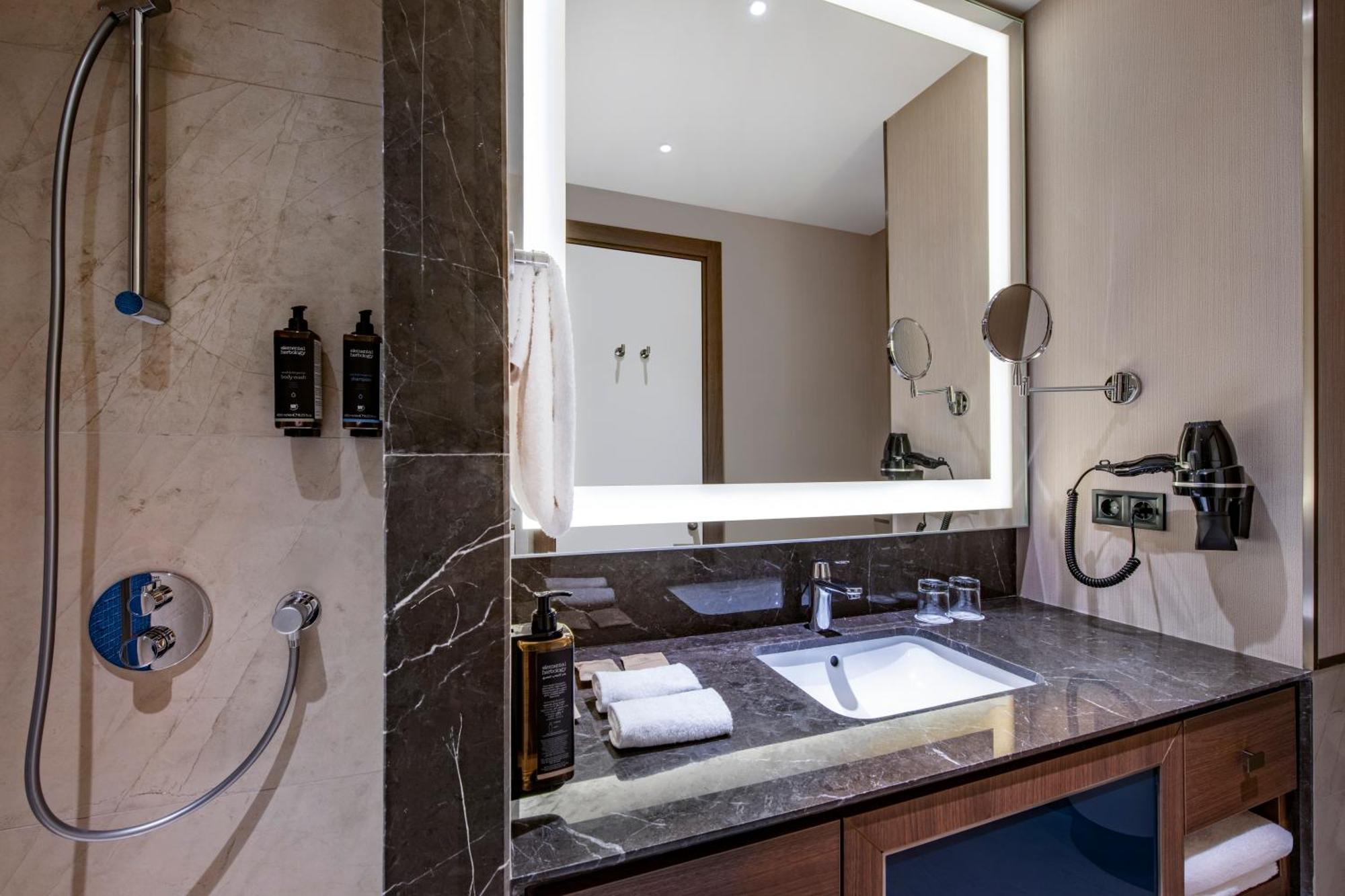 Tbilisi Philharmonic Hotel By Mercure Екстер'єр фото